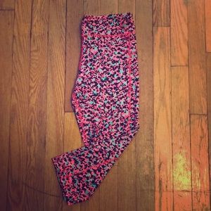 Under Armour crop leggings. Fun pattern